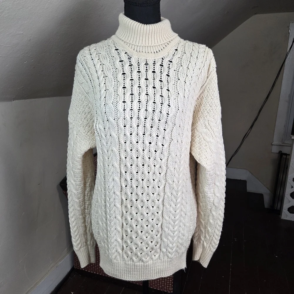 Carraig Donn Irish Aran Cable Knit Turtleneck Sweater 100% Merino Wool Size‎ S